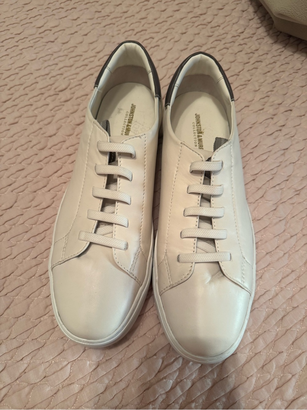Johnston & Murphy Cream Leather Low-Top Lace-Up Sneakers